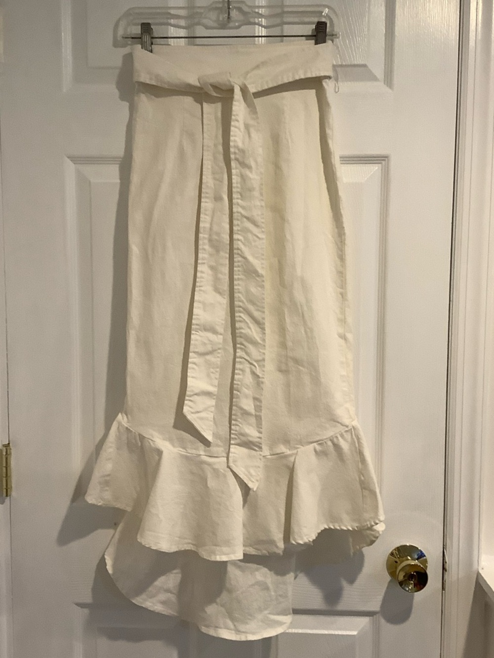 NWT NYLON APPAREL Off White Neutral Stretchy Tiered Mermaid Pencil Skirt M